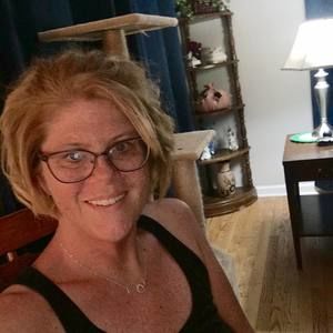 Meet your Posher, Suzanne